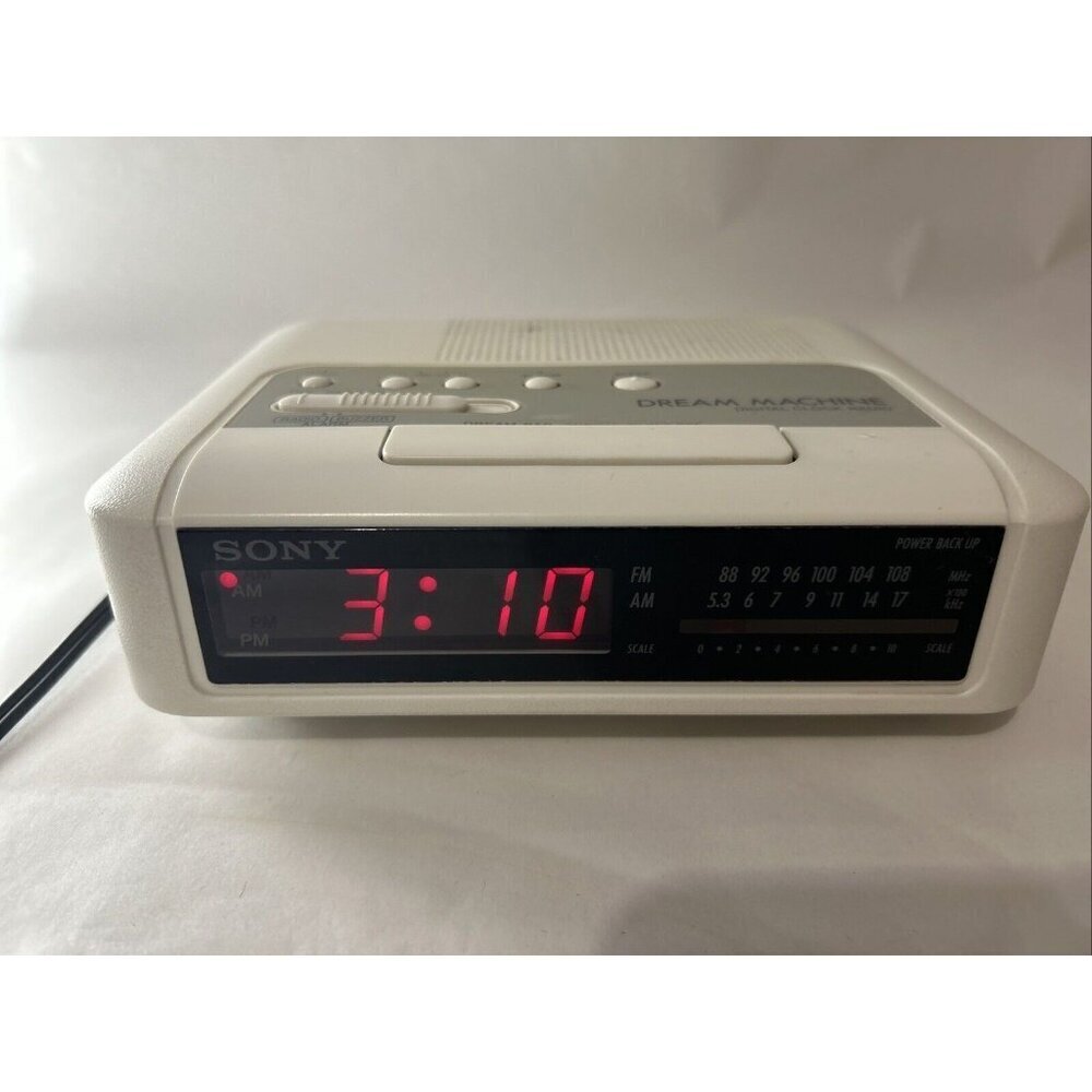 VTG SONY Dream Machine LED Alarm AM FM Clock Radio Model ICF-C240 White /grey